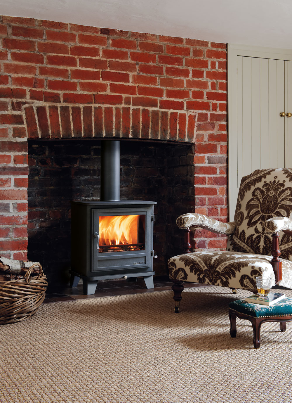 Chesney's Salisbury 8 with Red Brick Surround